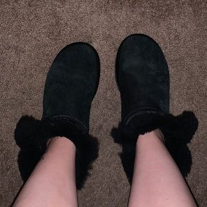 black ugg boots